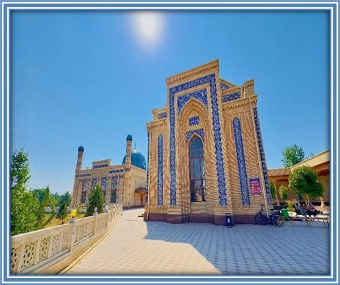 苏丹·乌瓦伊斯·卡拉尼清真寺